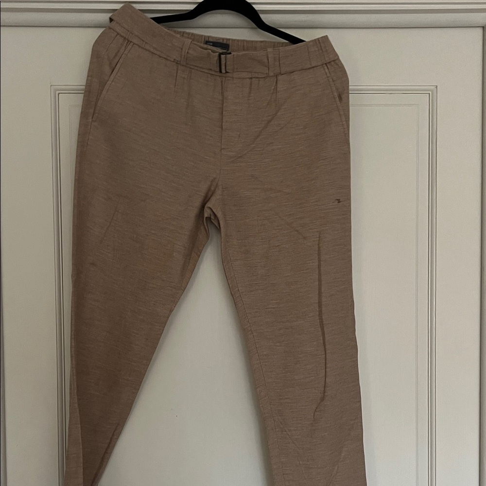Vince Women's Tan Chinos